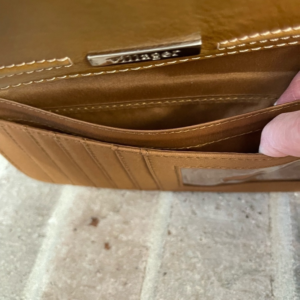 Wallet - Picture 8 of 10